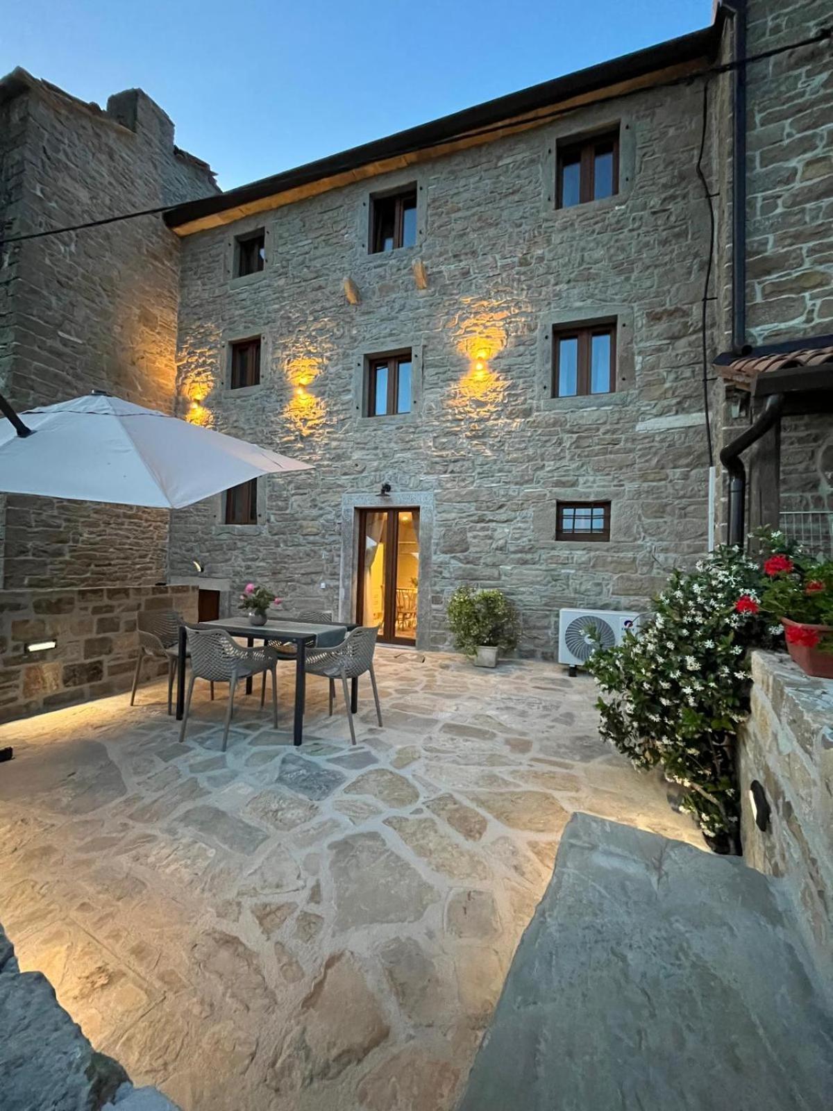 Apartments Groznjan Luaran gambar